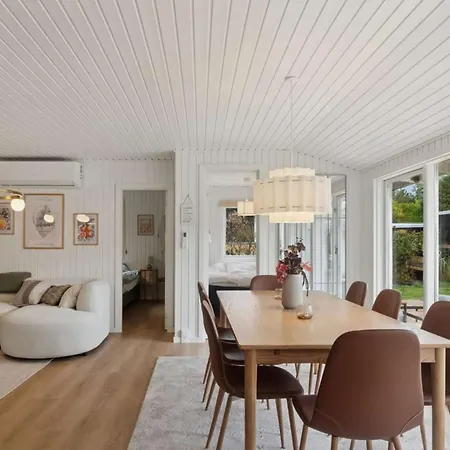 Premium Newly Renovated Retreat * Dannemare